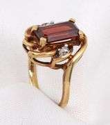 Tasteful Rectangular Garnet Ring