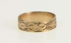 14K Yellow Gold Victorian Ornate Leaf Pattern Baby Band Childs Ring