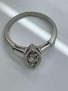 LADIES 14K WHITE GOLD DIAMOND RING