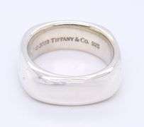 Tiffany & Co Cushion Sqare Band