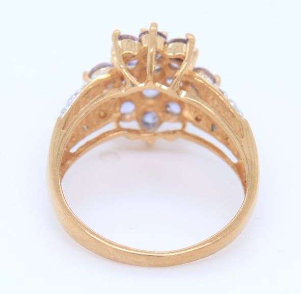 10KT Yellow gold Cluster Ring