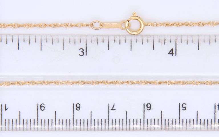 Elegant Yellow Gold Chain Necklace