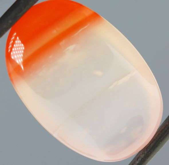 Gorgeous 34.81ct untreated bi-color Agate