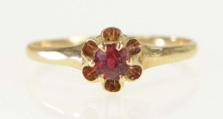 10K Yellow Gold Victorian Syn Ruby Solitaire Statement Ring