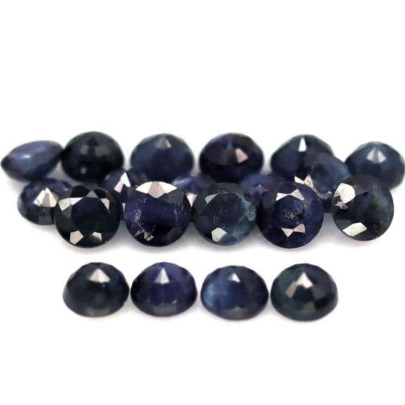Heated! 8.34ct Royal blue Sapphire set from Madagascar