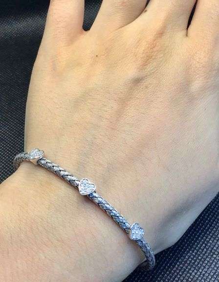 STUNNING AND STYLISH 14K WHITE GOLD CABLE TWIST DESIGN DIAMOND BANGLE