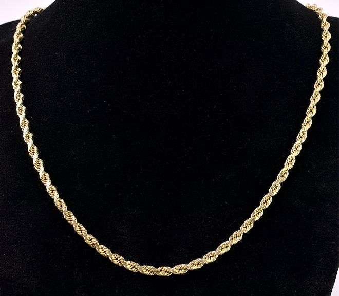 Charming Rope Chain Necklace in 14K Yellow Gold