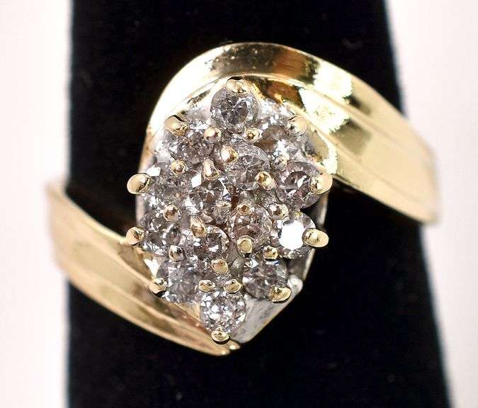 Amazing 14K Yellow Gold Diamond Ring