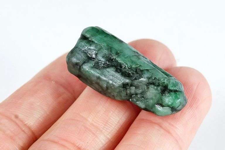32.2ct raw Emerald with matrix