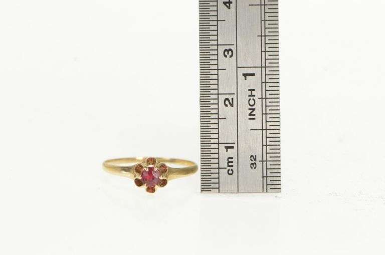 10K Yellow Gold Victorian Syn Ruby Solitaire Statement Ring