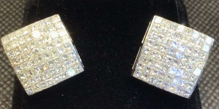 BREATHTAKING AND IMPRESSIVE 14K WHITE GOLD PRINCESS CUT DIAMOND EARRINGS