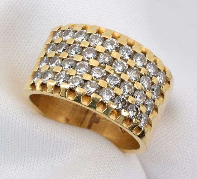 Flashy Wide Diamond Band