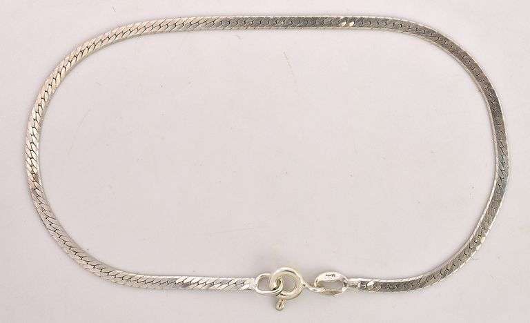 Herring Bone Chain Bracelet in Sterling Silver