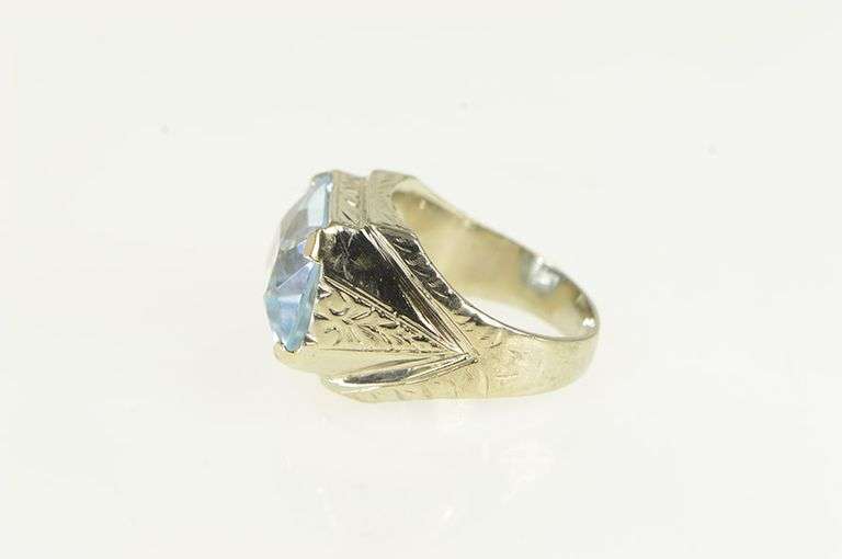 14K White Gold Art Deco Blue Topaz Engraved Floral Statement Ring
