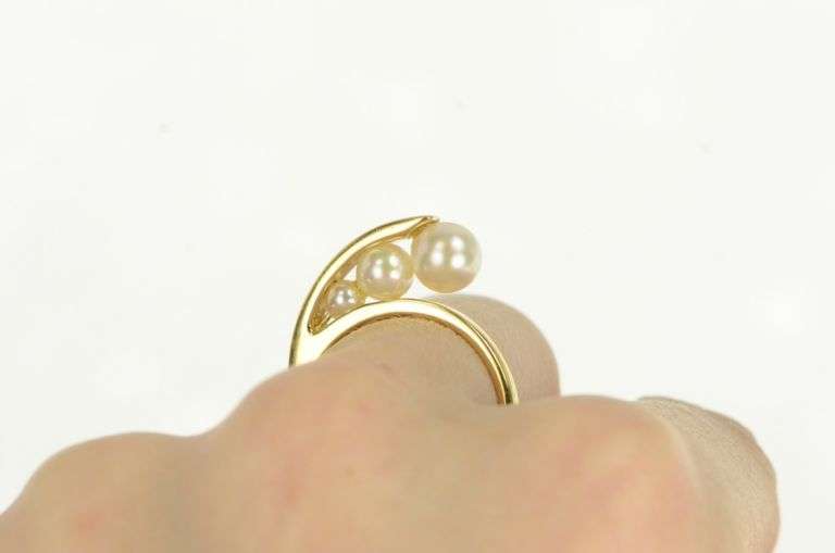 18K Yellow Gold Graduated Pearl Ornate Vintage Statement Ring