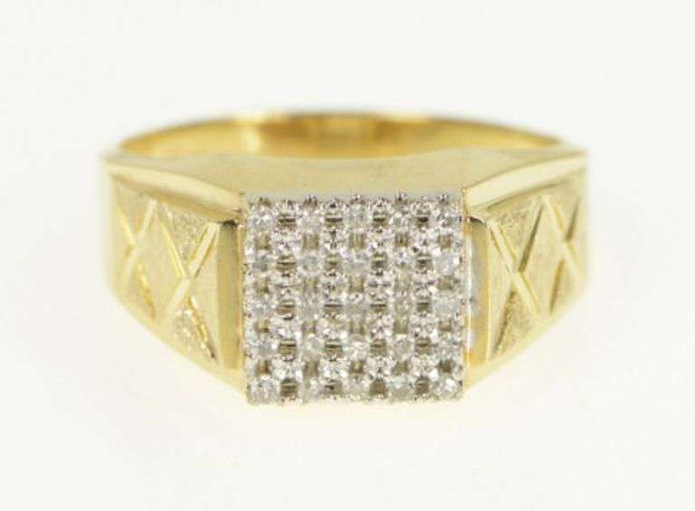 10K Yellow Gold 0.25 Ctw Diamond Square Cluster Vintage Ring