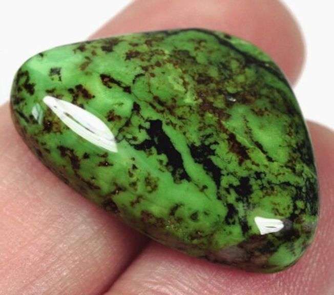 Really cool 16.85ct green Turquoise cabochon