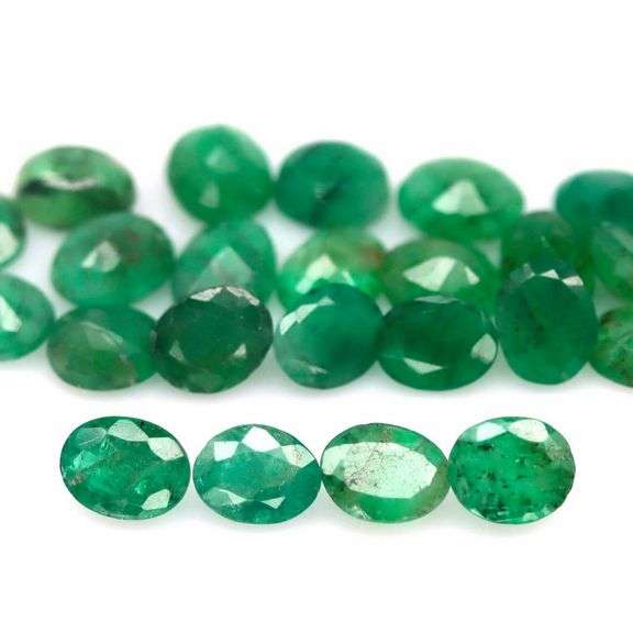 Classic emerald green 8.37ct Zambian Emerald set