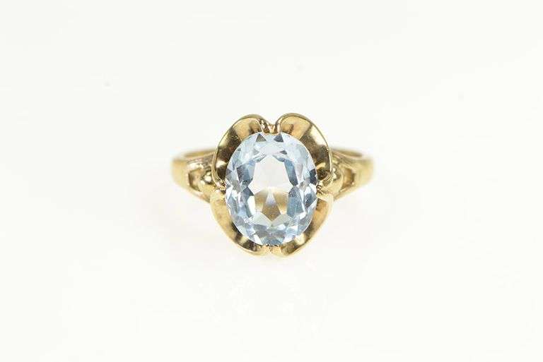 10K Yellow Gold Vintage Victorian Style Blue Topaz Ring