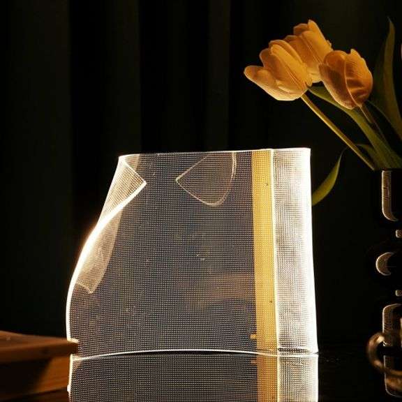 Illuminating Acrylic Sculpture Lamp