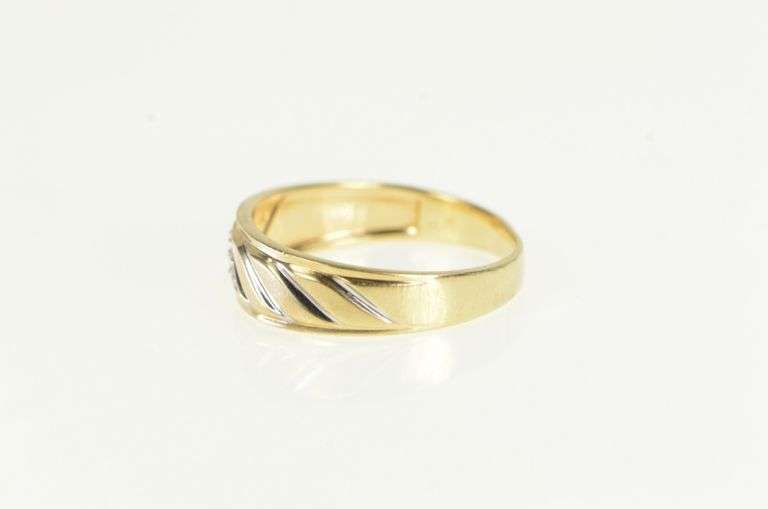 10K Yellow Gold Vintage Men's Diamond Wedding Band Ring