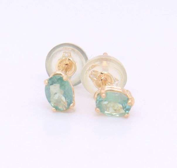 Elegant Yellow Gold oval Emerald Stud Earrings