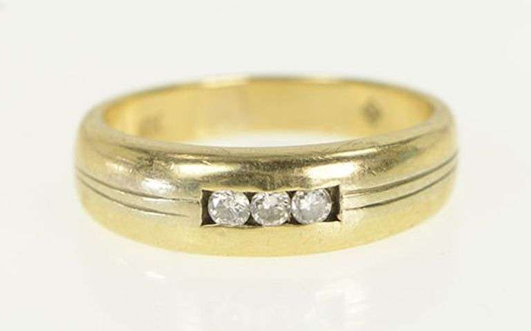 14K Yellow Gold Diamond Classic Vintage Wedding Band Ring