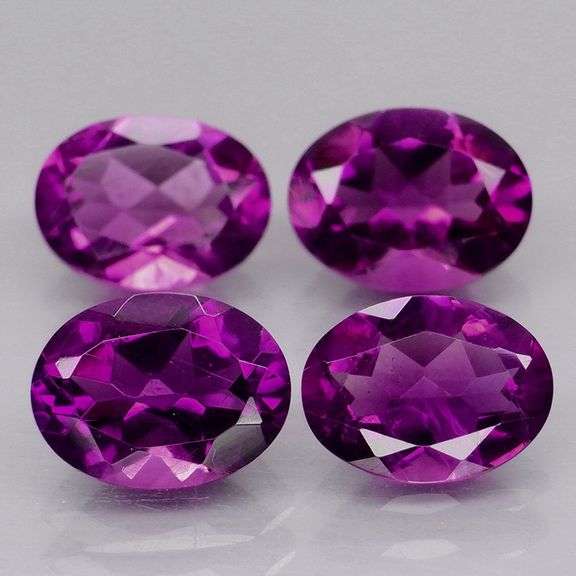Glittering 4.19ct 8x6mm real Bolivian Amethyst set