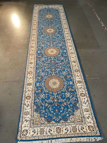 FINE SILK & WOOL NAIN RUNNER 10'