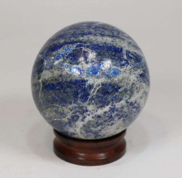 Eye catching 1,620ct bullseye Lapis sphere