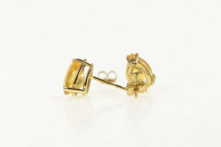 10K Yellow Gold Pear Citrine Solitaire Vintage Classic Stud Earrings