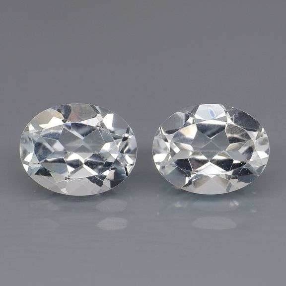 Superb 4.42ct high fire 9x7mm diamond white Topaz