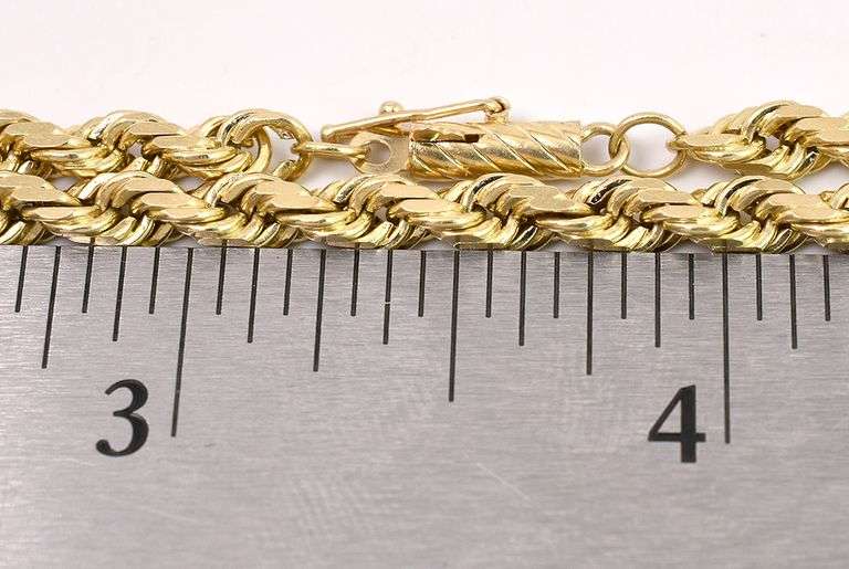 Charming Rope Chain Necklace in 14K Yellow Gold