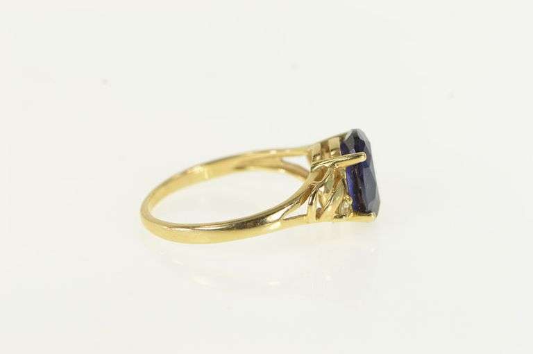 14K Yellow Gold Oval Syn. Sapphire CZ Accent Vintage Ring