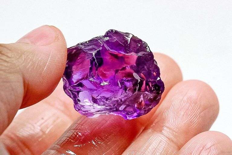 Big 51ct rich violet uncut Amethyst