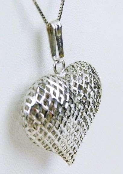 Glistening 14K White Gold Puffy Heart Necklace