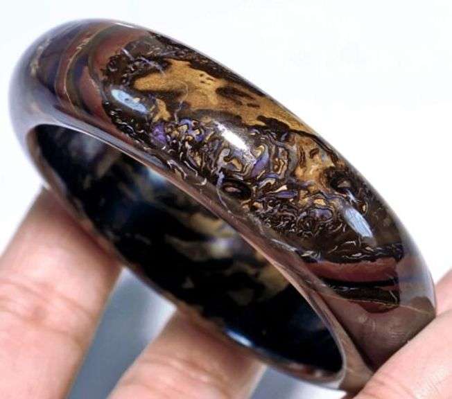 Simply stunning 276ct crystal core Boulder Opal bangle