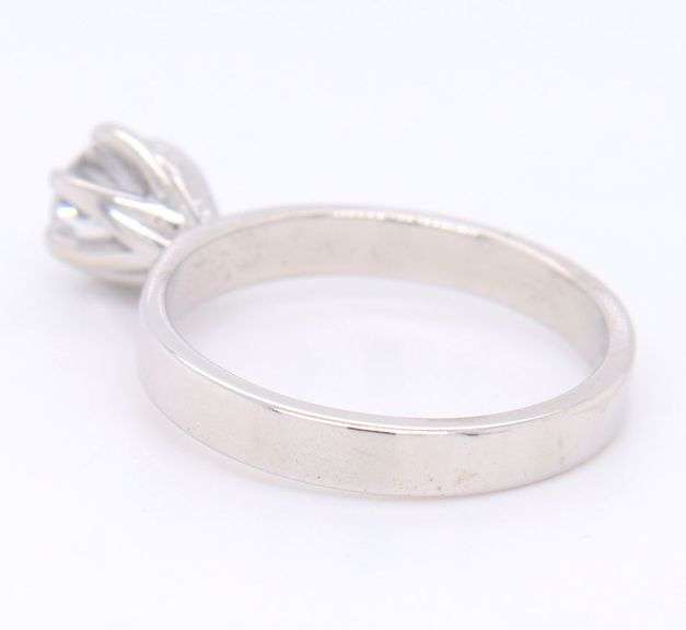Divine Round Brilliant Cut Diamond Solitare Ring in White Gold