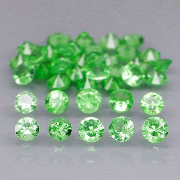 Very rare 2.63ct untreated apple green Tsavorite set