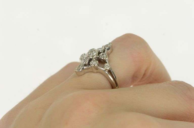 14K White Gold 0.50 Ctw Diamond North Star Cluster Statement Ring