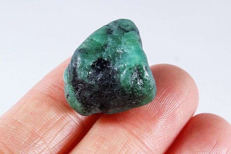 Very cool 27.8ct raw Emerald with matrix