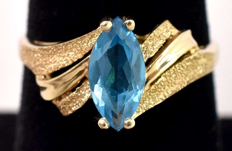Dazzling Blue Topaz Gem Ring in 14K Yellow Gold