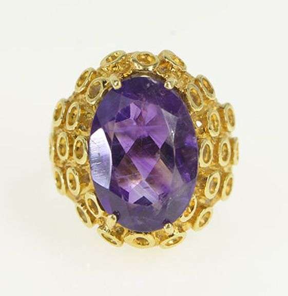 14K Yellow Gold Oval Amethyst Circle Pattern Geometric Ring