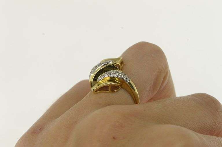 14K Yellow Gold Diamond Encrusted Leaf Vintage Bypass Ring