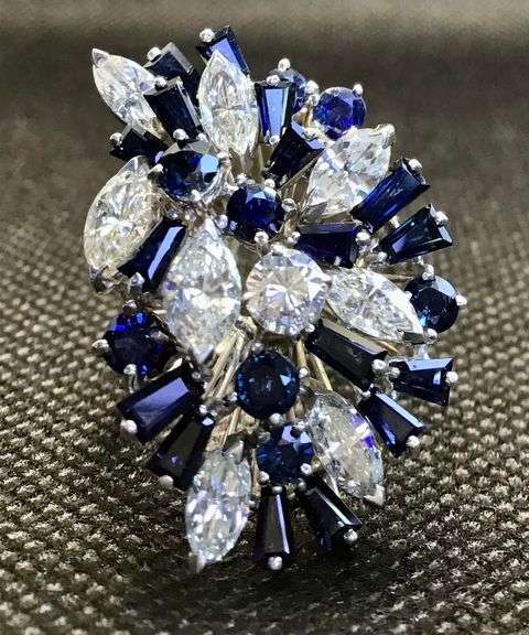 DIAMOND AND SAPPHIRE CLUSTER RING SET IN GORGEOUS 18K WHITE GOLD