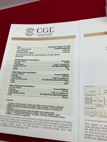 CERTIFIED BRAND NEW 14K WHITE GOLD AND DIAMOND ENGAGEMENT RING