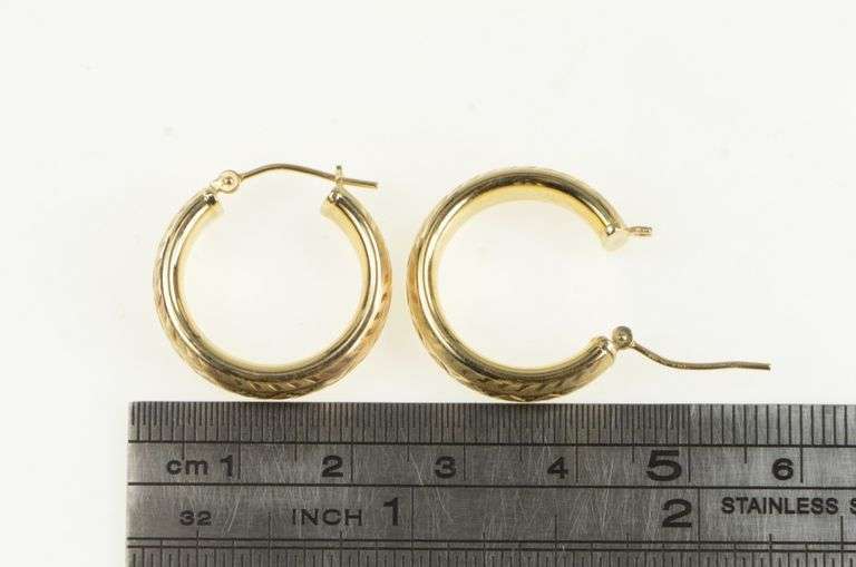 14K Yellow Gold 21.3mm X Criss Cross Vintage Hoop Earrings
