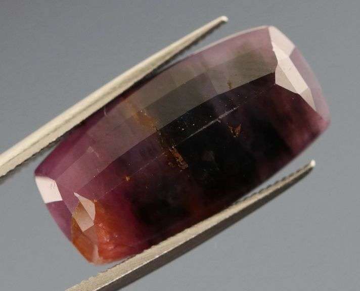 One of a kind! 10.62ct rich purplish pink Ruby