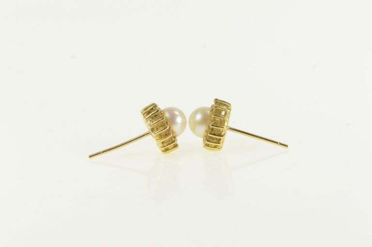 14K Yellow Gold 6.2mm Pearl Diamond Halo Vintage Stud Earrings