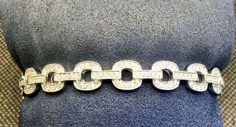 GORGEOUS ANTIQUE STYLE 14K COOL WHITE GOLD DIAMOND BANGLE